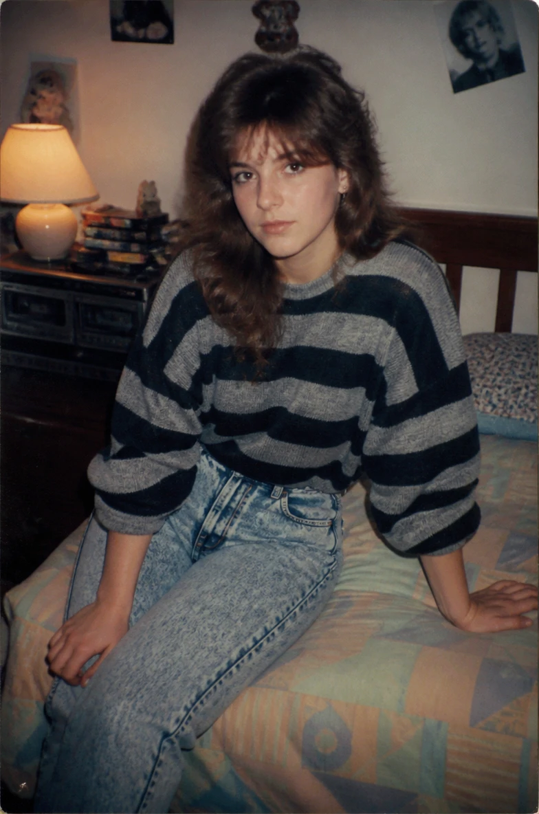 Nostalgic 1985 bedroom snapshot